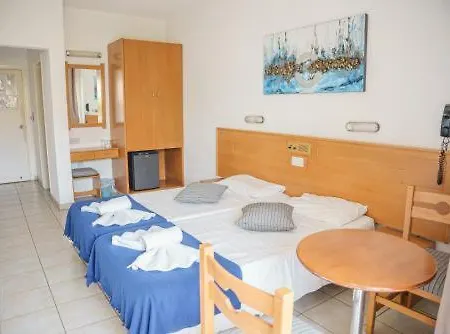 Hotel Cornelia Center